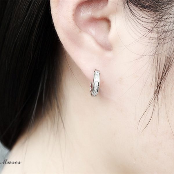 Örhängen mode high-end nya singel rad diamant kvinnliga U-formade