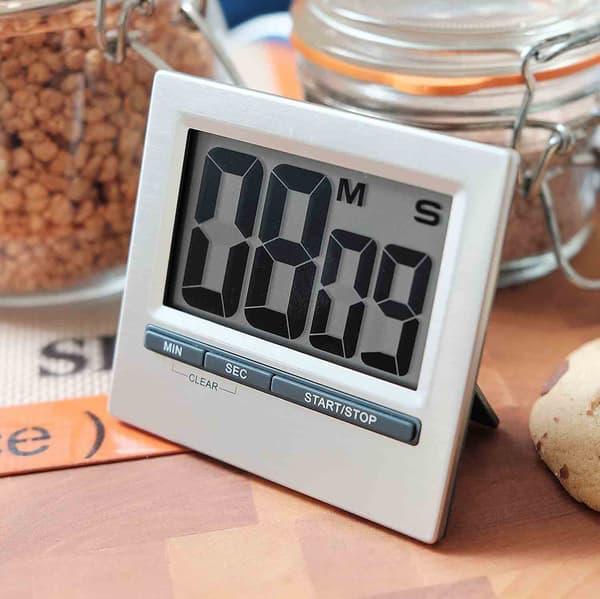 Børstet rustfrit stål digital køkken timer og stopur (rustfrit)