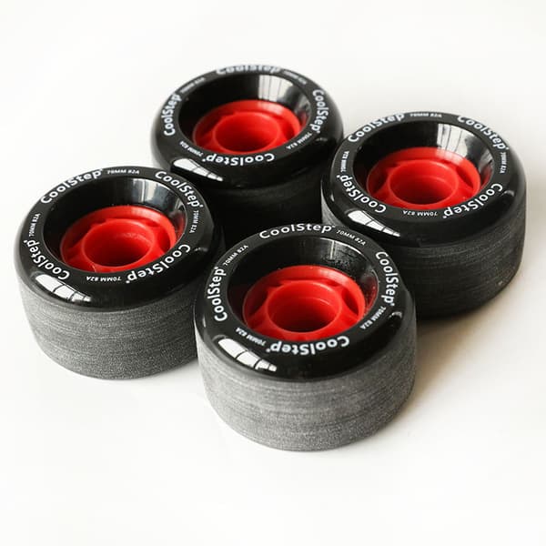 4 kpl rullalaudan pyörää, halkaisija 70 mm, musta