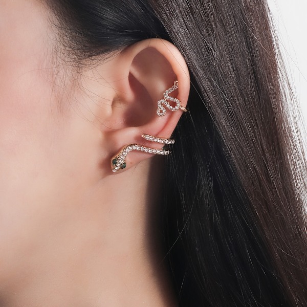 Små örhängen för kvinnor örhängen Dainty Evil Eye Pave C