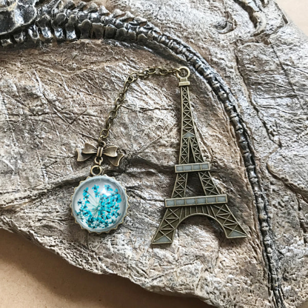 Lysende metal Paris tårn bogmærke Retro bogmærke studerende kulturelle og kreative lysende bogmærke Eiffeltårnet bogmærke, metal bogmærke med kæde, retro bogmærke med snefnug, egnet til studerende lærere gave mor far