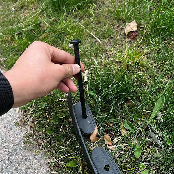 Fleksibel plastik plænekant, 30 jordankre, længde 10m, højde 4cm, Bl