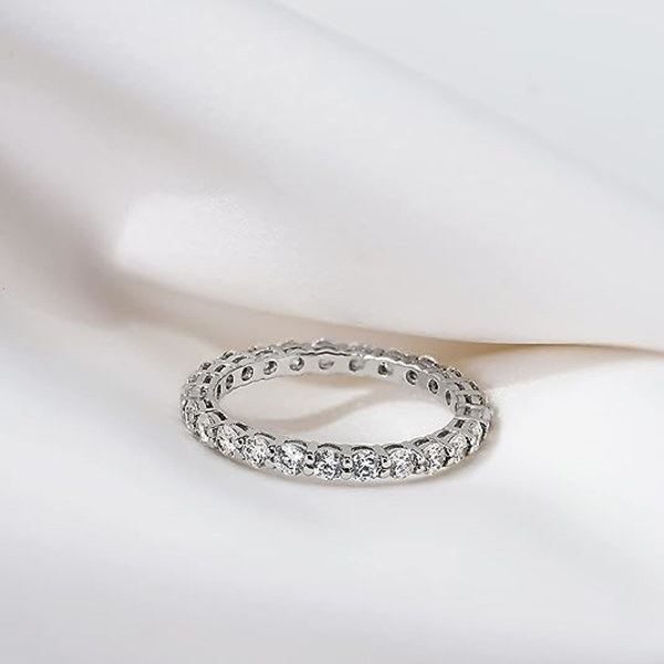 Amazon Collection Platina eller Guldpläterad Sterling Silver All-Around Band Ring s