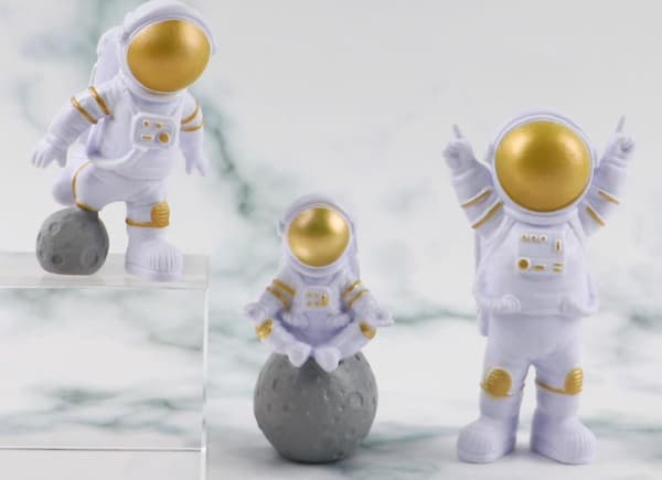 Astronautprydnader, Astronautmånljus, Prydnader för hemmet