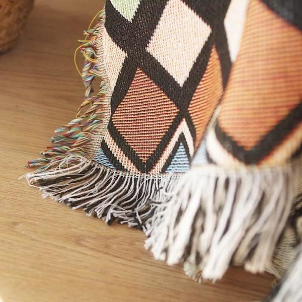 Boho-sohvan peittohuovat etninen kudottu boho geometrinen musta ja karamelli monivärinen peittohuopa sohvalle Aztec-vuodepeitto tuoli sohvan peite tupsuilla
