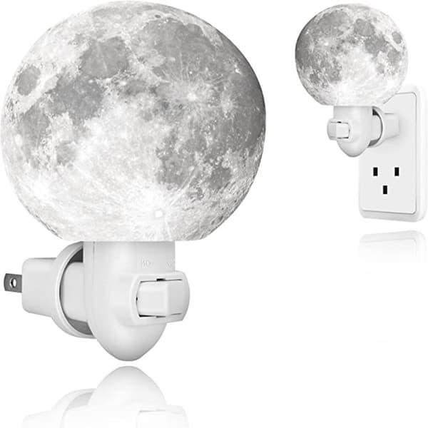 Plug In Lunar Moon Lamp Nattlys
