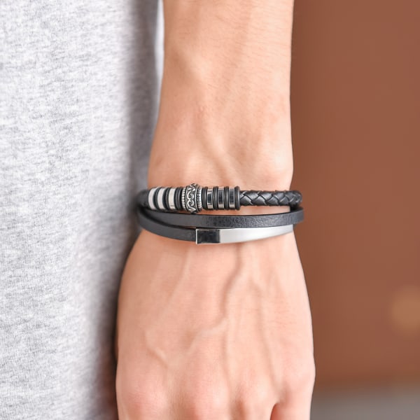 Premium Genuine Leather Bracelet  for Men in Black Magnetic Stain