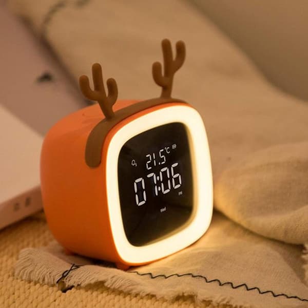 Digital Alarm Clock Nightstand Snap Timer Sengerklokke 12/24H, O