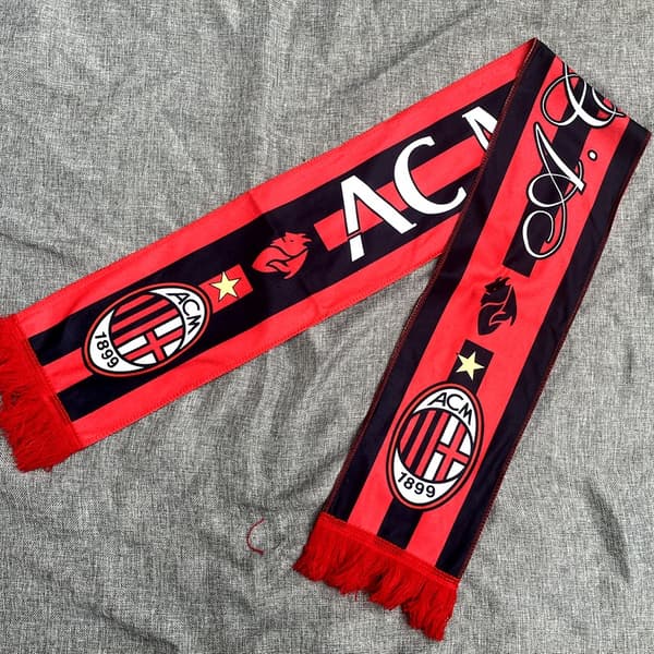 Fotbollssjal AC Milan 150*18CM
