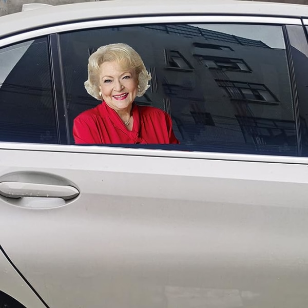 Betty White -auton ikkunatarra Hauska tarra auton ikkunatarra (