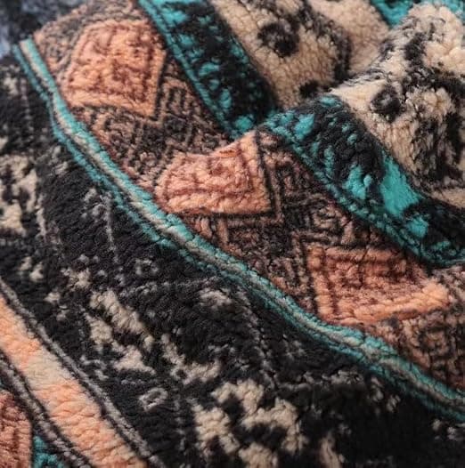 Fleece-neulelippis (Punainen Kuvio)