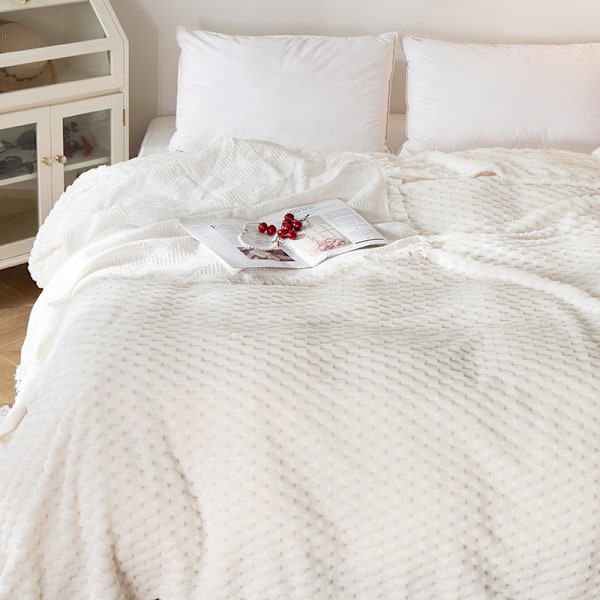 70*100cm Mjuk Fleecefilt, 3D Moln Snygg Jacquard Filt för Soffa, Mysig Mjuk Lättviktig för Alla Säsonger, Off White Filt