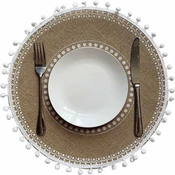 Vit boll C Boho matbord set med 4 runda placemats för vintermatsal