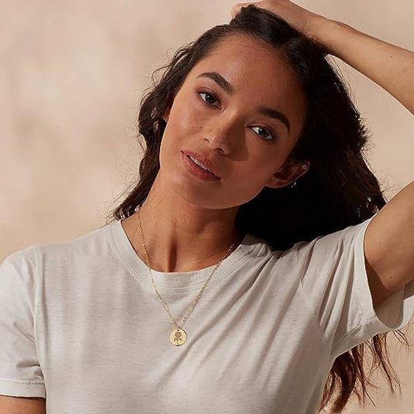 Födelsedag Blomster Halsband 18k Guld Graverad Anpassad Blommig Hänge Halsband Söt B