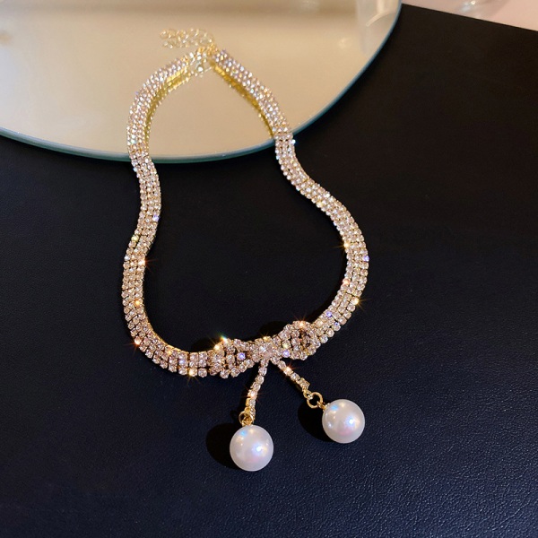Perle & Diamant Sløjfe Charm Vedhæng Smukt Halskæde