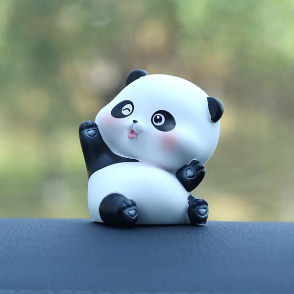 3 søte mini panda-figurer