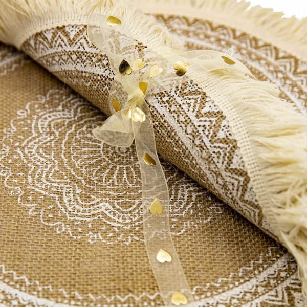 Spisebordsett med 4 runde duskebrikker Boho tallerkenbrikker