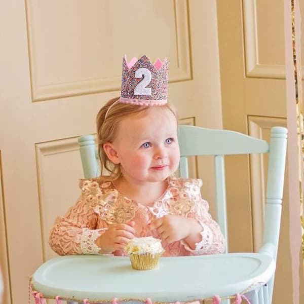Regnbuekrone for 2-årsdagsfest - Glitter bursdagskrone, bursdagshatt