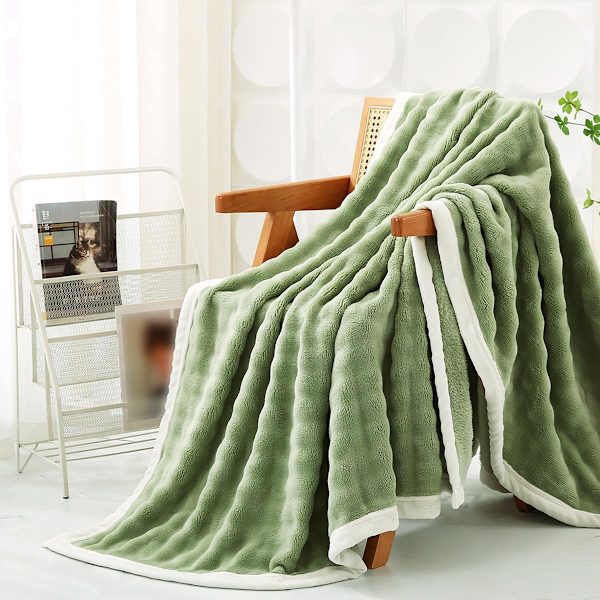 Grønn Flanell Fleece Teppe, Fluffy Boble Teppe, Mykt og Komfortabelt, Lett Reise Camping Teppe for Sofa og Seng (Grønn, 120*200cm)
