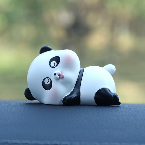 3 søte mini panda-figurer