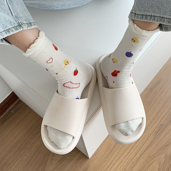 Cloud Slides til kvinder og mænd - Pude slippers - Skridsikre badeværelses- og brusebadssandaler - Bløde, tykke såler - Indendørs og udendørs slides