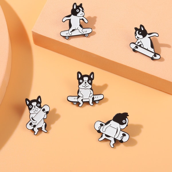 Söta emalj-pins för ryggsäckar, anime-tecknade pins för jacka, pins-set för kläder