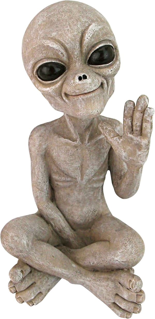 UFO-rumvæsen statue, lille siddende, sandsten