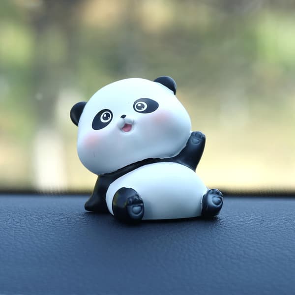 3 søte mini panda-figurer