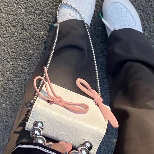 Båge axelväska Mode Crossbody väska Mini väska vit