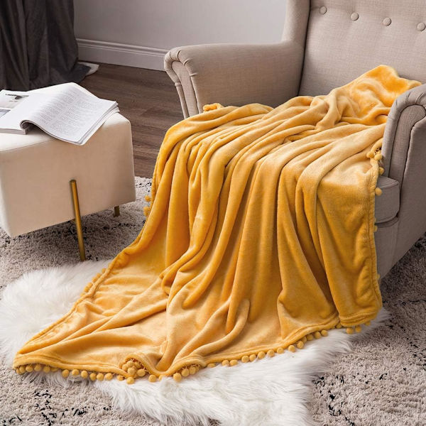 Plyschfilt Tjock Fluffig Mjuk Varm Päls med Pompom Dekorativ för Säng Soffa Sovrum Balkong Resa Babyfilt 127X152CM Gul