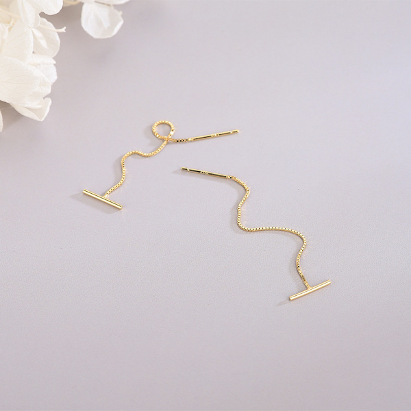 Ny Fashion Minimalistisk Lång Örhänge Guld Färg Enkel Tassel Chai