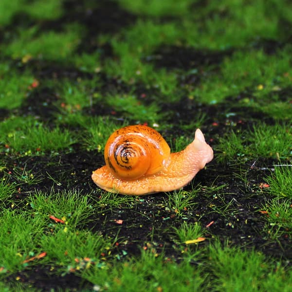 10 stk. Tiny Snails 5 stk. Miniature Resin Snail Figurines, Miniature