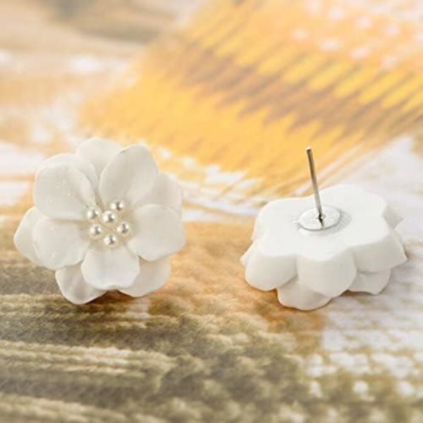 Modeklämma på örhängen Enkel White Camellia Flower Simulated P