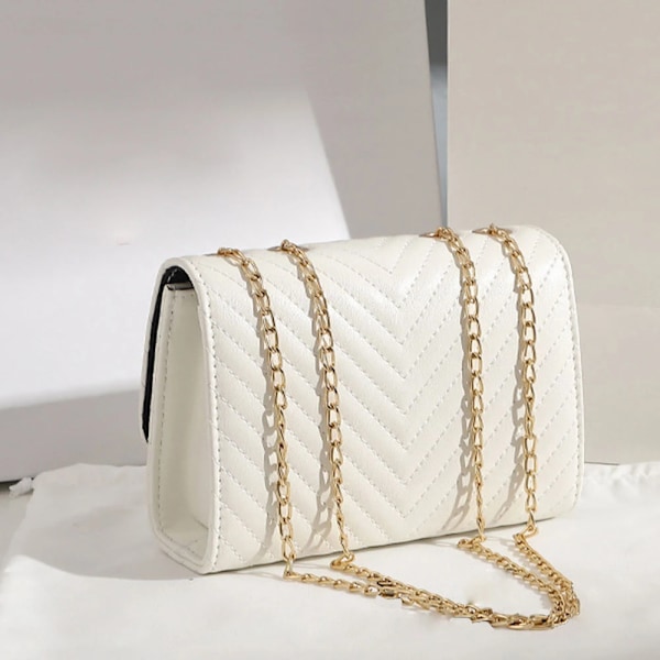 Damväska 2022 Trend Handväskor Designer Lyxvarumärke Dam Axelväskor Liten Underarm Crossbody Kvinnlig Messenger Houlder Väska 18.5cmX7.5cmX13.5m vit