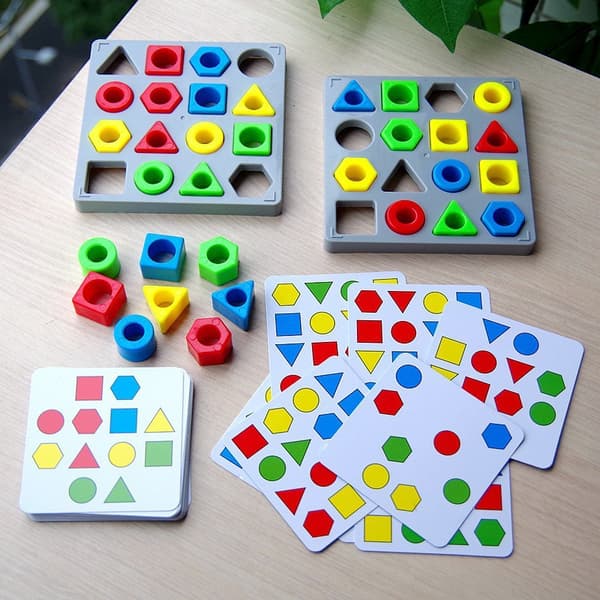 Geometriskt formmatchningsspel för barn Kognitivt geometriskt
