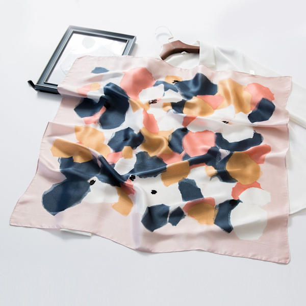 3 stk. Silke Touch Tørklæde Medium Square Satin Bandana til Kvinder 70 × 70cm Blå+pink+rød