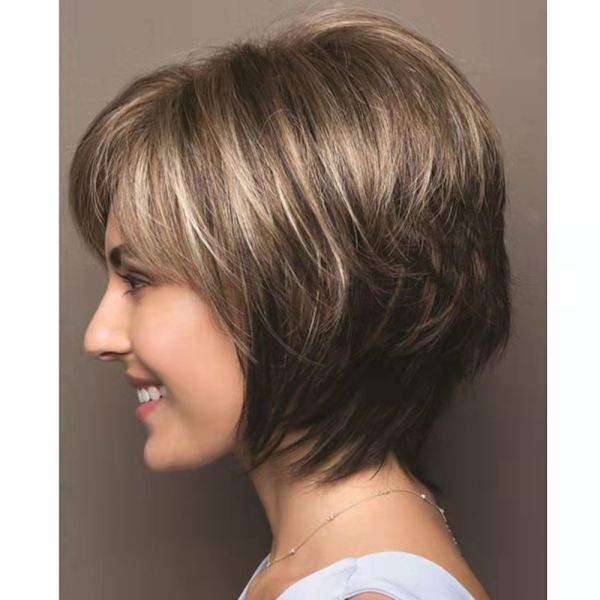 Kort hår peruk med lugg mörkbrun blandad blond pixie cut peruk