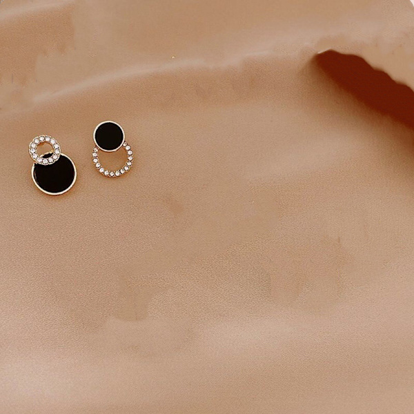 Kvinners øredobber Asymmetriske Runde Hule Runde Sorte Stud Øredobber Rhinestone Tilbehør Til Kvinner