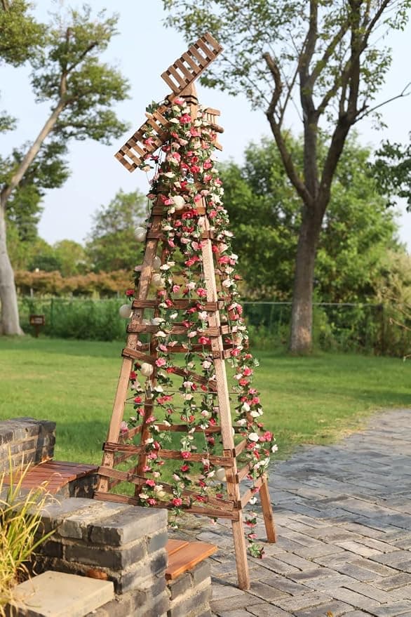 Kunstige roserankeblomsterplanter Kunstig blomst hengende roseeføy
