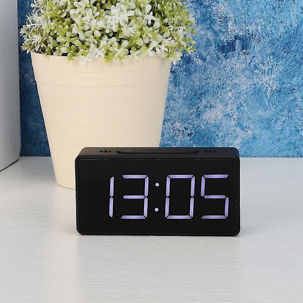 LED Vækkeur med Snooze-funktion til Studerende og Hjemmebrug