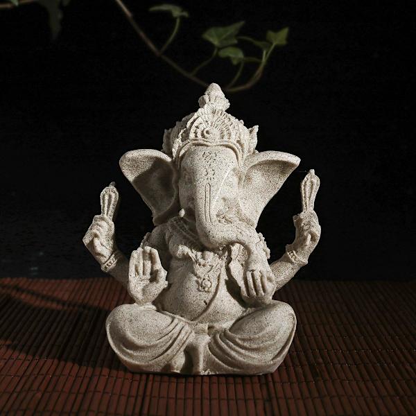 Handgjord Ganesh-staty