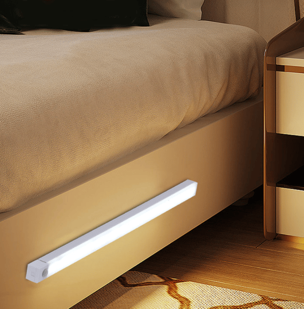 Bevegelsessensor skaplys USB oppladbar skrivebordslampe, 30cm, varm