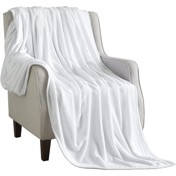 Household fleece blanket large white 300GSM fleece anti-static be