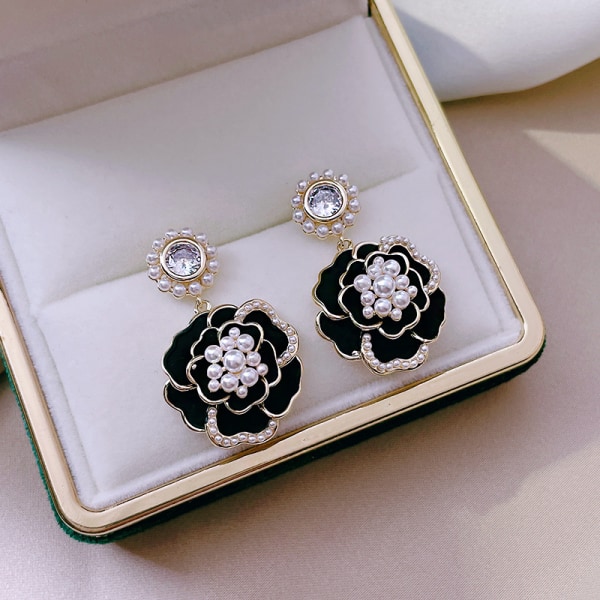 Fashion Natural Elegant Pearl Black Camellia Earrings Ladies Temp