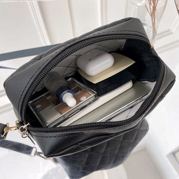 Mote Kjede Dame Crossbody Vesker Kvast Liten Messenger Bag for Kvinner Trend Lingge Broderi Kamera Dame Skulder Bag