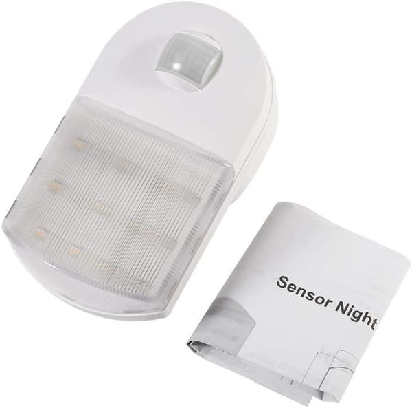 LED-lampa med EU-kontakt och infraröd rörelsesensor för sovrum och hall