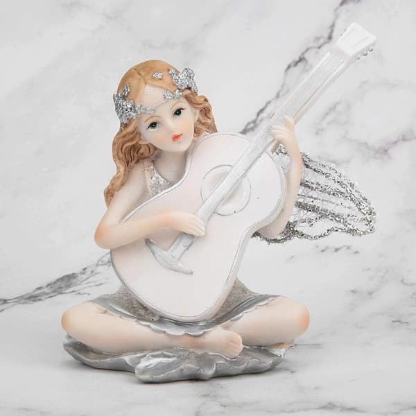 Skulpturerad hartsstaty älva som spelar gitarr figurin ängel figurin