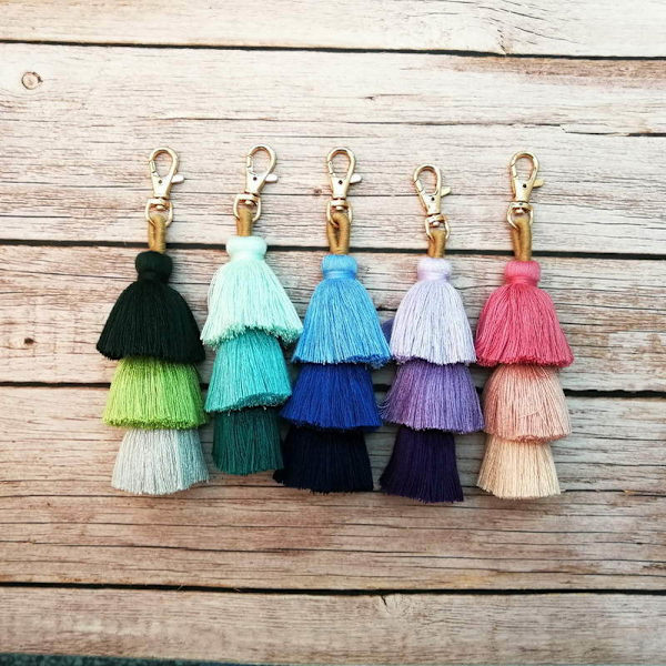 Färgglad tofs väska charm nyckelring - Boho handgjord tofs söt nyckelring