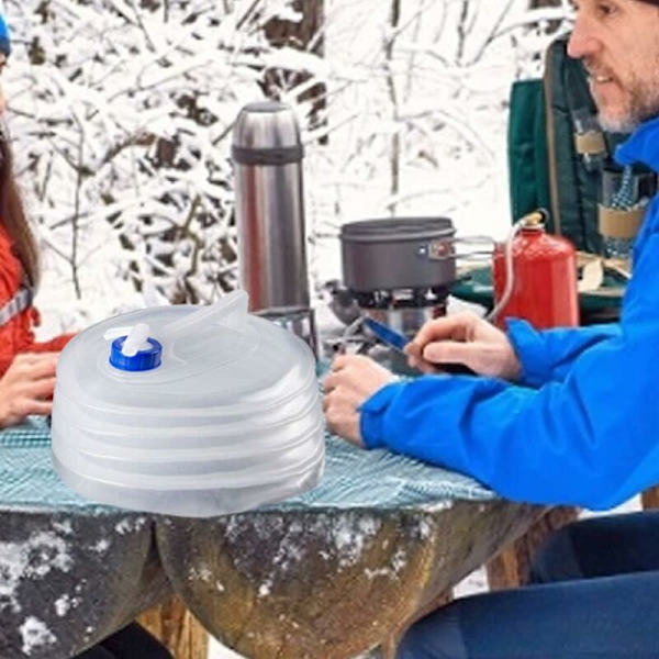 Fäll ihop vattenpåsen. PE hopfällbar hink bärbar hopfällbar vattenpåse. Den är