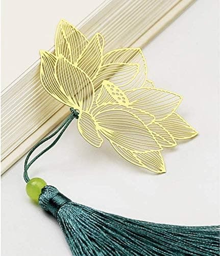 Exquisite Hollow Creative Metal Bookmark Gift Box with Tassel,